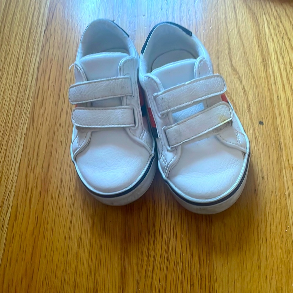 Janie and Jack leather toddler sneaker - size 7